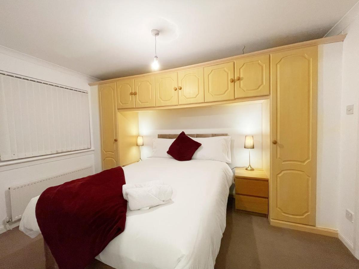 Cozy Nights Svp Detached House Βίλα Γλασκώβη Εξωτερικό φωτογραφία
