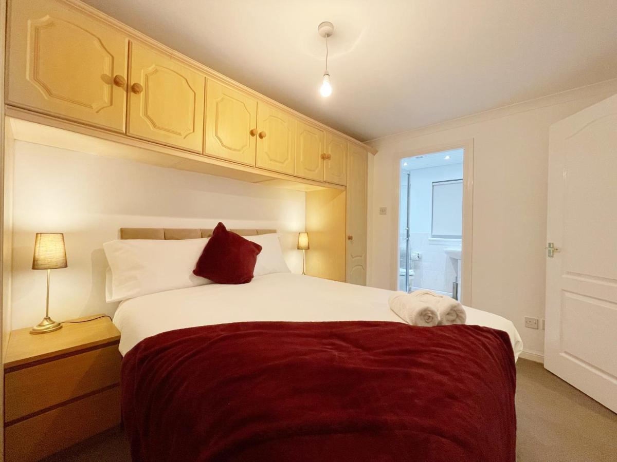 Cozy Nights Svp Detached House Βίλα Γλασκώβη Εξωτερικό φωτογραφία