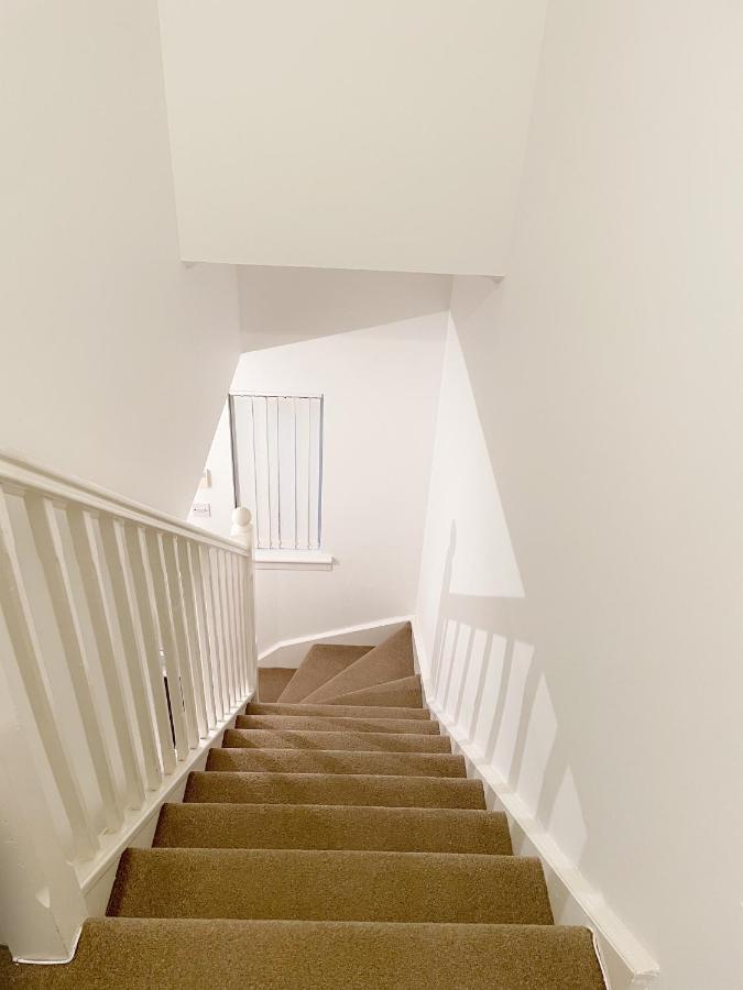 Cozy Nights Svp Detached House Βίλα Γλασκώβη Εξωτερικό φωτογραφία