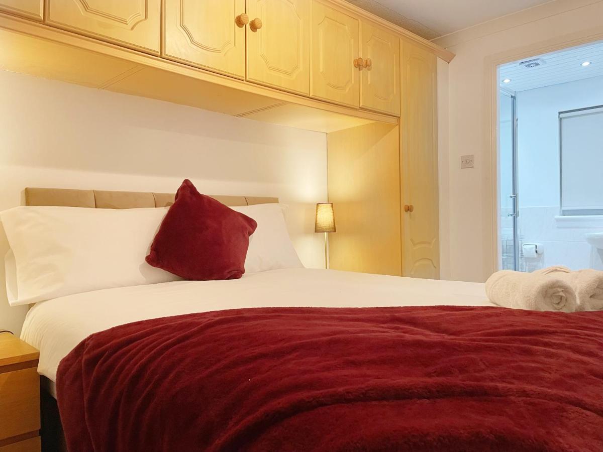 Cozy Nights Svp Detached House Βίλα Γλασκώβη Εξωτερικό φωτογραφία